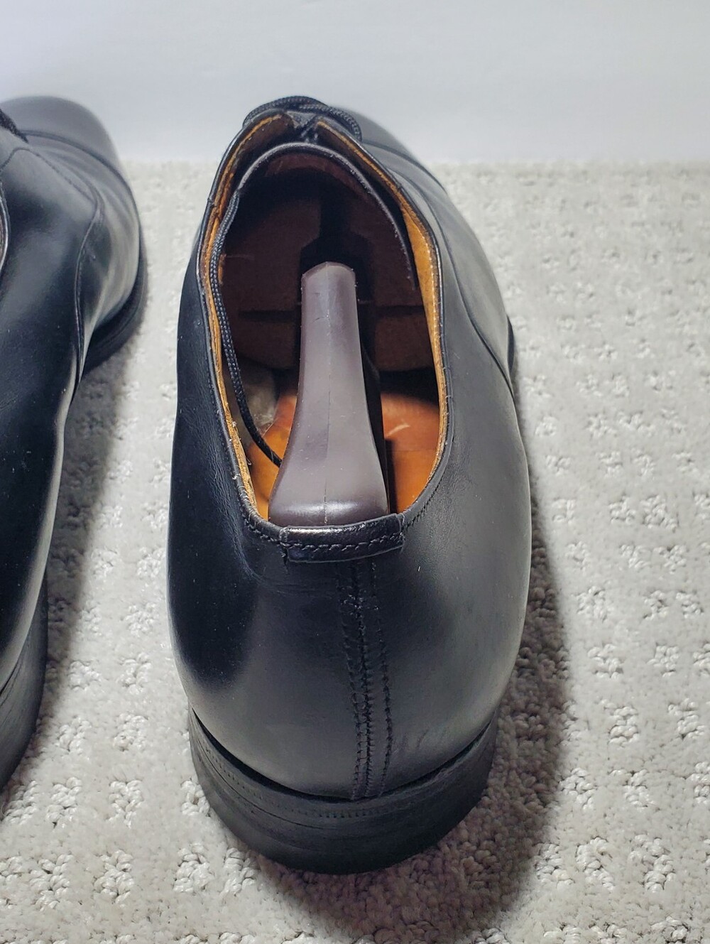 Church's Consul 2.0 black leather cap-toe oxford shoes, featuring a five-eyelet - Picture 10 of 15